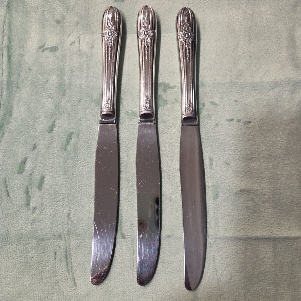 Vintage Wm Rogers Extra Plate Dinner Knives Lot of 3 Triumph Pattern 1941